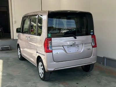 DAIHATSU TANTO 2