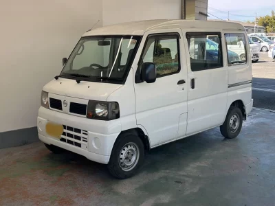 NISSAN CLIPPER VAN