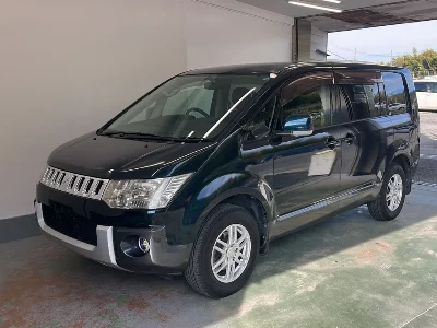 MITSUBISHI DELICA D5