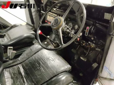 MITSUBISHI JEEP