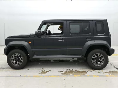 SUZUKI JIMNY NOMADE