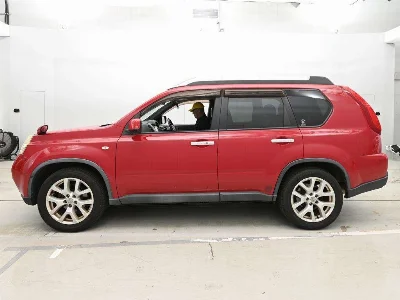 NISSAN X-TRAIL 4