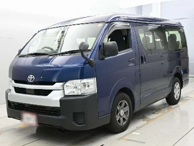 TOYOTA HIACE