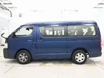 TOYOTA HIACE