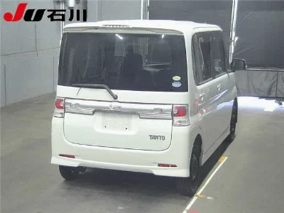 DAIHATSU TANTO 2