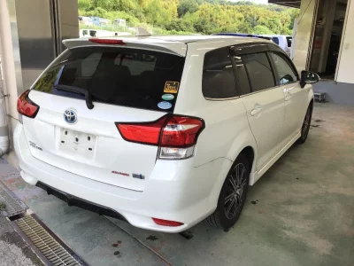TOYOTA COROLLA FIELDER