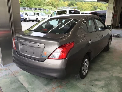 NISSAN TIIDA LATIO