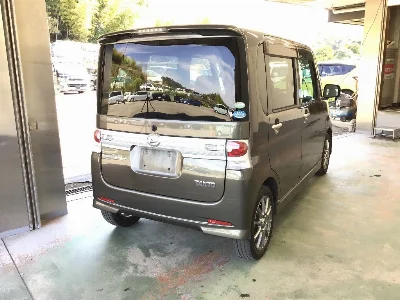 DAIHATSU TANTO 4