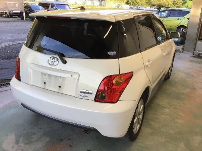 TOYOTA IST