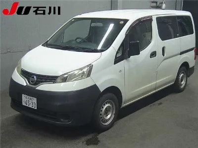 NISSAN NV200 1