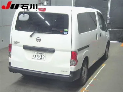 NISSAN NV200 2
