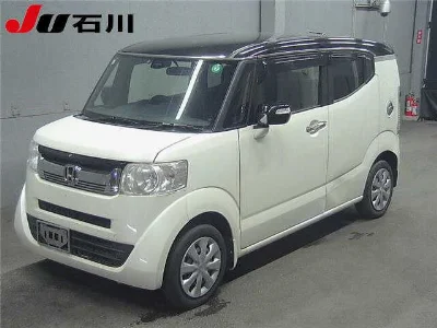 HONDA N BOX SLASH