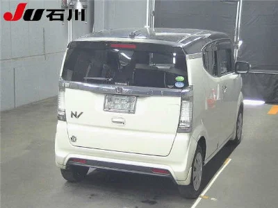 HONDA N BOX SLASH