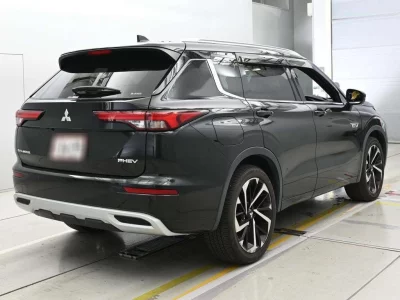 MITSUBISHI OUTLANDER PHEV