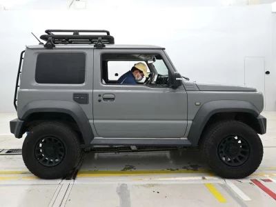 SUZUKI JIMNY SIERRA