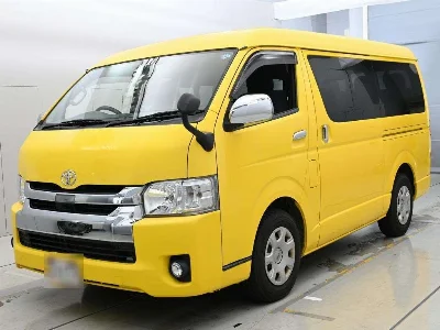 TOYOTA HIACE