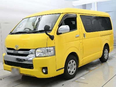 TOYOTA HIACE