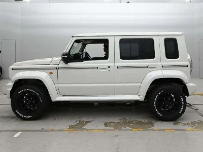 SUZUKI JIMNY NOMADE