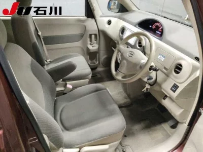 TOYOTA PORTE