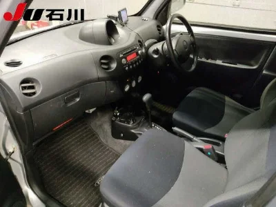DAIHATSU ESSE