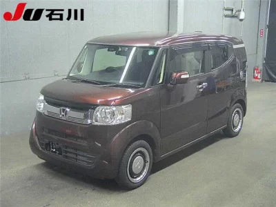 HONDA N BOX SLASH