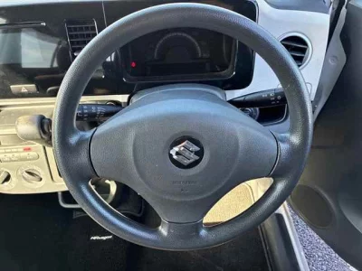 SUZUKI MRWAGON