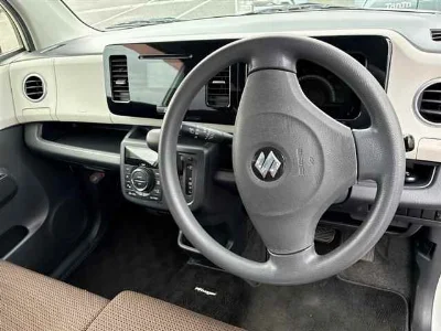 SUZUKI MRWAGON