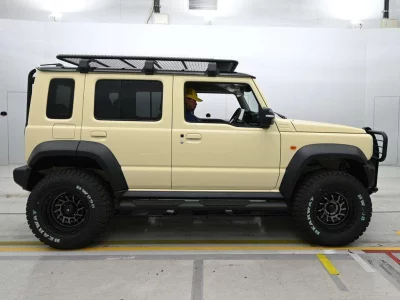 SUZUKI JIMNY NOMADE