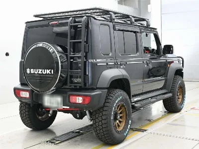 SUZUKI JIMNY NOMADE