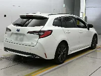 Цена авто Toyota Corolla Touring с аукционов Японии, номер кузова ZWE211W, пробег 30 000, оценка 1