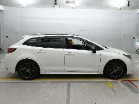 Цена авто Toyota Corolla Touring с аукционов Японии, номер кузова ZWE211W, пробег 30 000, оценка 1