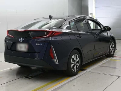 TOYOTA PRIUS PHV