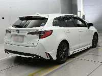 Цена авто Toyota Corolla Touring с аукционов Японии, номер кузова ZWE211W, пробег 61 000, оценка 8