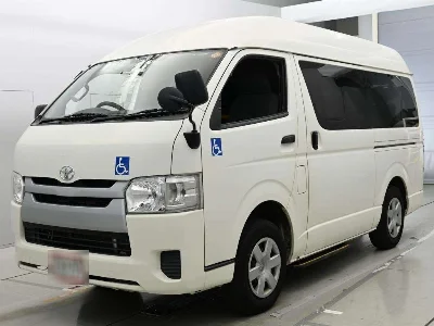 TOYOTA REGIUS VAN