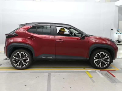 TOYOTA YARIS CROSS