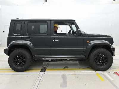 SUZUKI JIMNY NOMADE