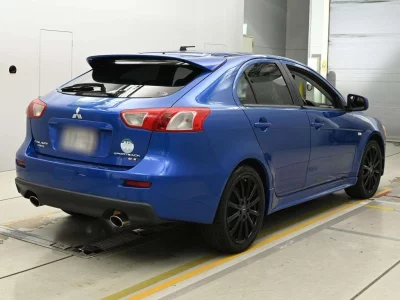 MITSUBISHI GALANT FORTIS SPORTBACK