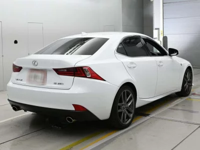 LEXUS IS