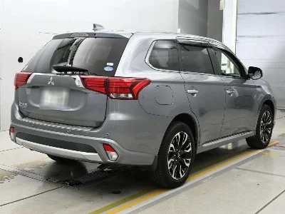 MITSUBISHI OUTLANDER PHEV