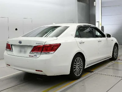 TOYOTA CROWN MAJESTA