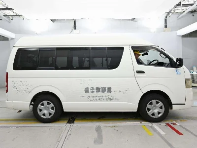 TOYOTA REGIUS VAN