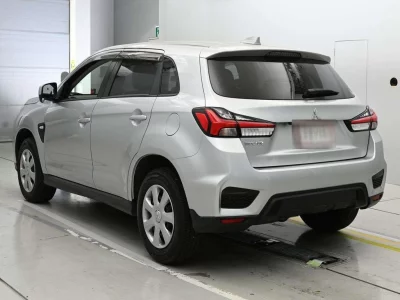MITSUBISHI RVR