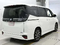 Цена авто Toyota Voxy с аукционов Японии, номер кузова ZWR90W, пробег 41 000, оценка 1