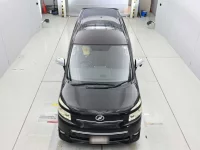 Цена авто Toyota Voxy с аукционов Японии, номер кузова ZRR70W, пробег 55 000, оценка 2