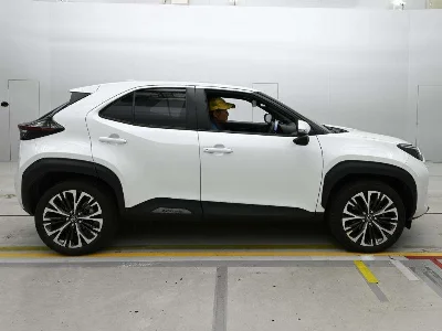 TOYOTA YARIS CROSS