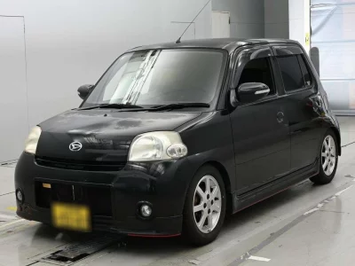 DAIHATSU ESSE