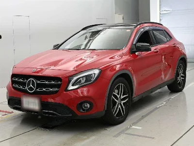 MERCEDES BENZ GLA