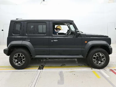 SUZUKI JIMNY NOMADE