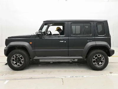 SUZUKI JIMNY NOMADE