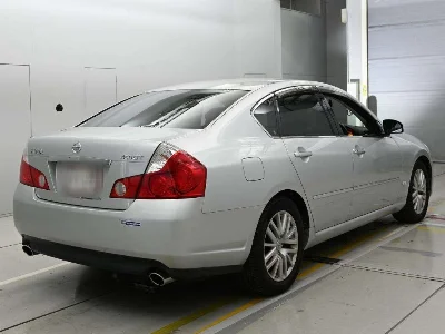 NISSAN FUGA